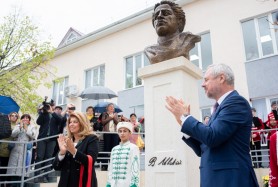 Maia Sandu, la Taraclia: Comunitatea bulgară din Taraclia este o parte valoroasă a țării noastre